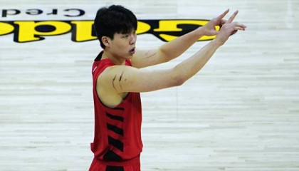 开云体育-队记：杨瀚森在NBA赛场挣扎有3大原因 对他的长期未来仍充满信心|开拓者|波特兰开拓者队|杨翰森|球队|选秀_新浪体育_新浪新闻