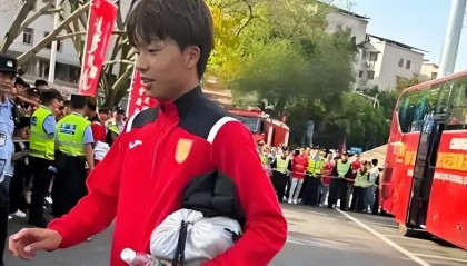 开云app-德转官宣！重庆铜梁龙防守核心已离队转会欧洲，曾立下赫赫战功